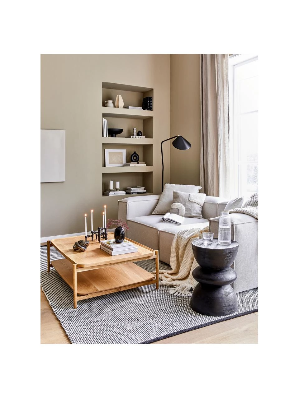 Westwing Collection Beistelltisch Benno aus Mangoholz, Ø 35 x H 50 cm 2 Westwing Collection Beistelltisch Benno aus Mangoholz, Ø 35 x H 50 cm – Bild 2