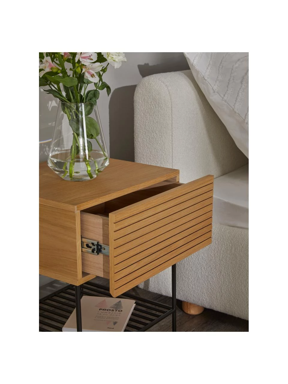 Westwing Collection Holz-Nachttisch Johanna mit Schublade, B 45 x H 56 cm 3 Westwing Collection Holz-Nachttisch Johanna mit Schublade, B 45 x H 56 cm – Bild 3