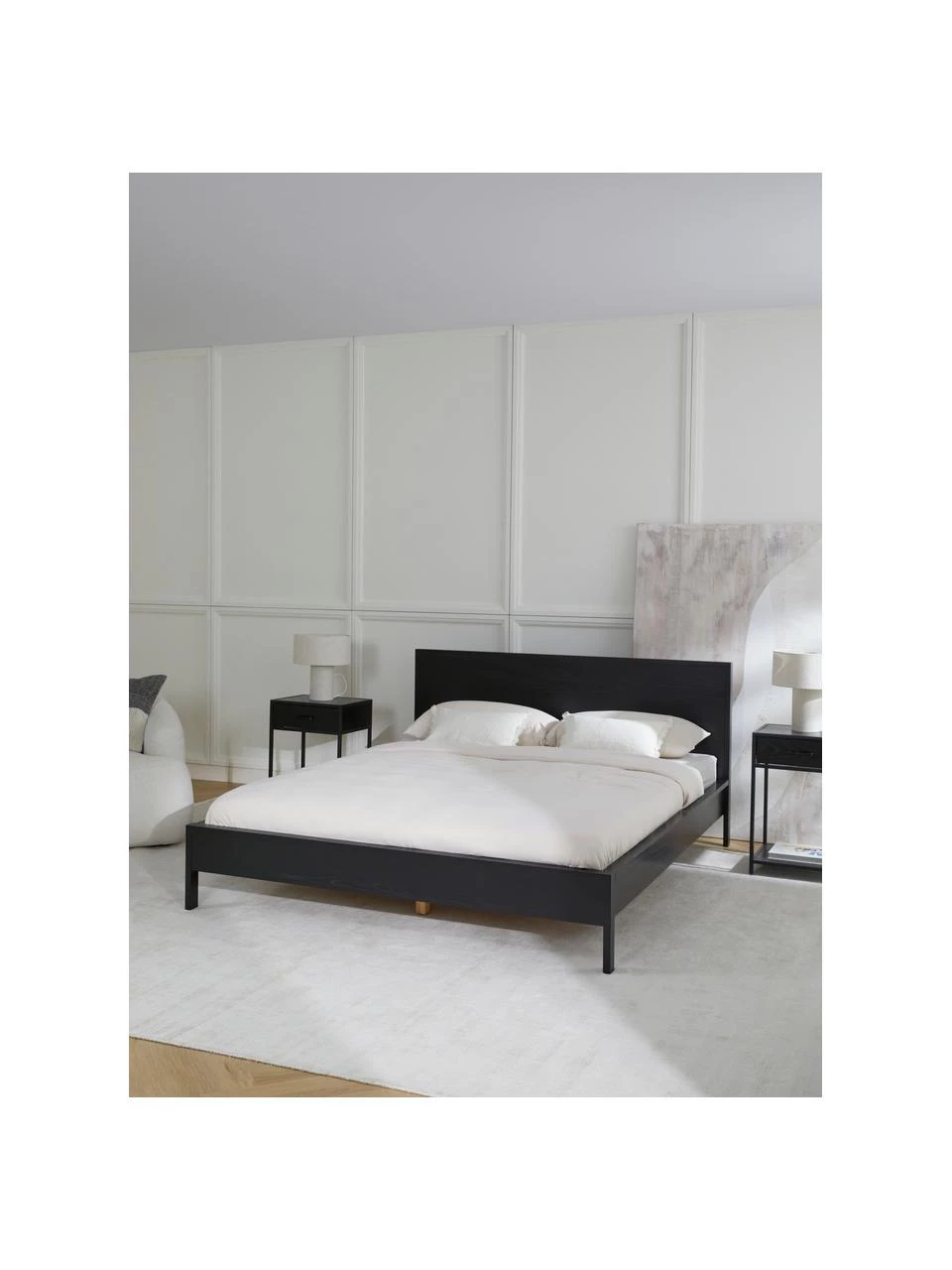 Westwing Collection Holzbett Tammy mit Kopfteil in Schwarz, 140 x 200 cm 2 Westwing Collection Holzbett Tammy mit Kopfteil in Schwarz, 140 x 200 cm – Bild 2