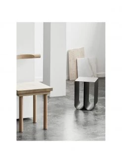 Kristina Dam Metall-Beistelltisch Curved in Schwarz, B 26 x H 36 cmNur noch 1 Artikel verfügbar 11 Kristina Dam Metall-Beistelltisch Curved in Schwarz, B 26 x H 36 cmNur noch 1 Artikel verfügbar -Schlafzimmer Verkäufe 2022 Metall Beistelltisch Curved in Schwarz 5