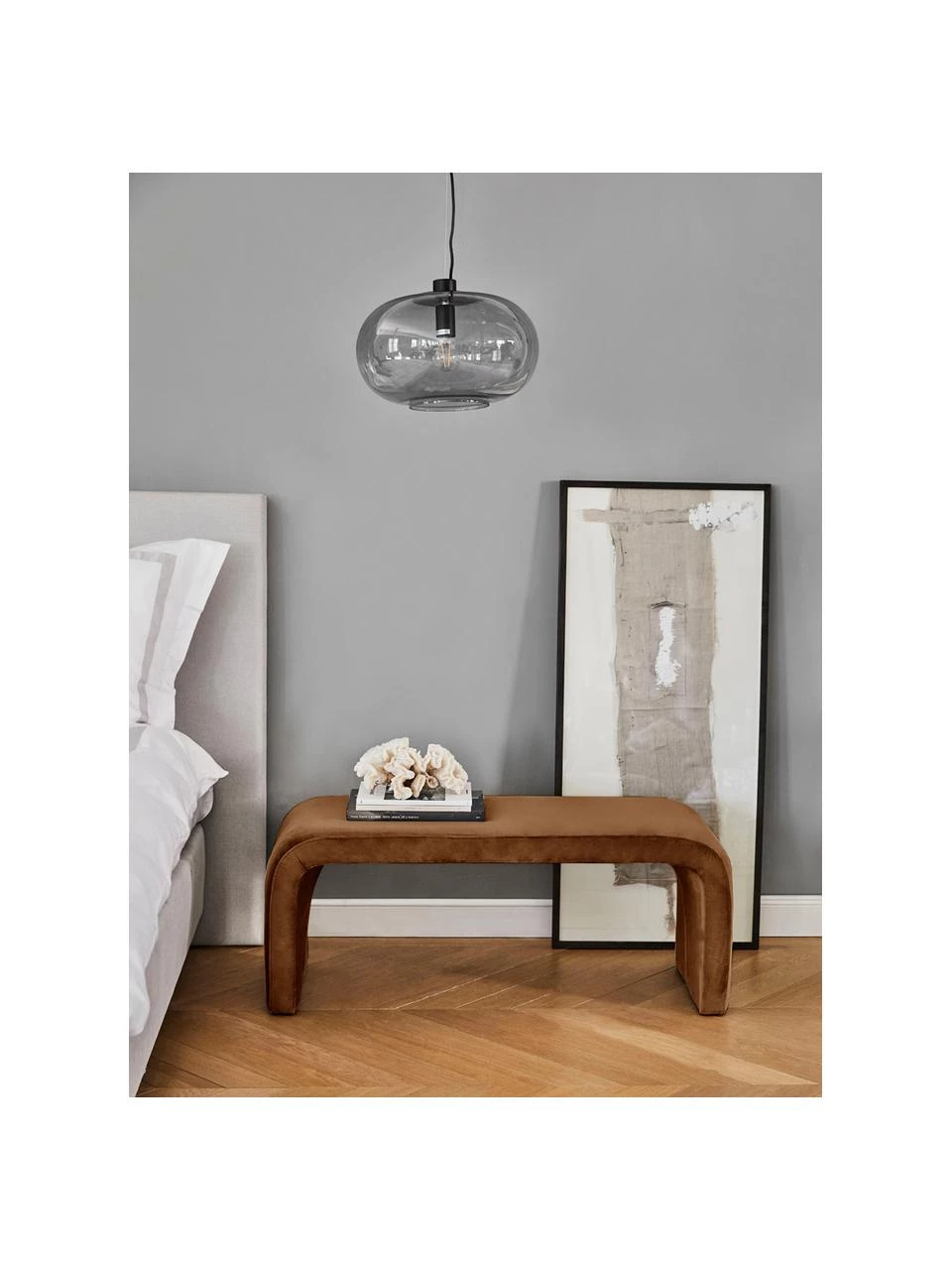 Westwing Collection Moderne Samt-Polsterbank Penelope in Braun, B 110 x H 46 cm 2 Westwing Collection Moderne Samt-Polsterbank Penelope in Braun, B 110 x H 46 cm – Bild 2