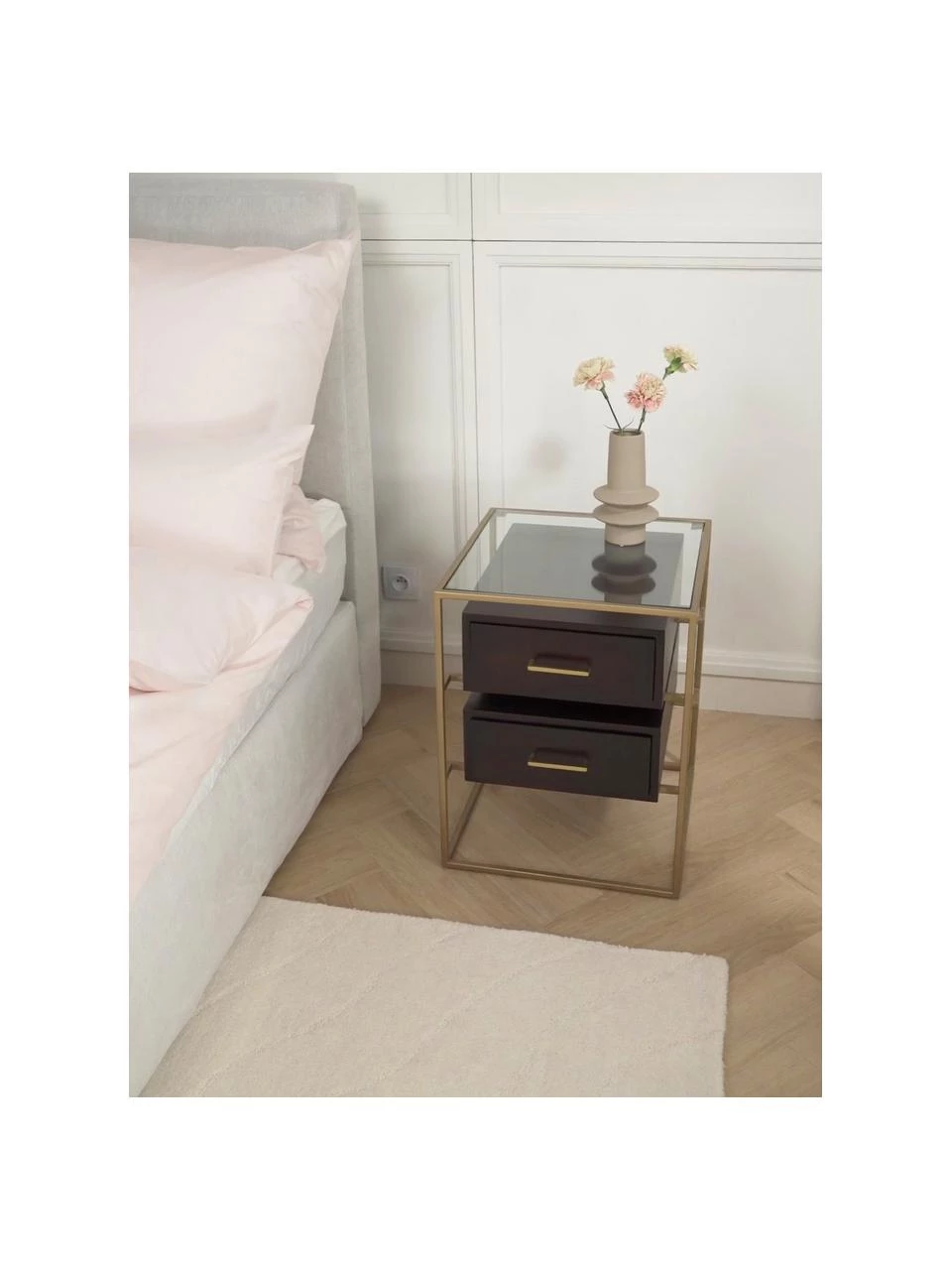 Westwing Collection Nachttisch Lyle mit Glasplatte, B 45 x H 58 cm 3 Westwing Collection Nachttisch Lyle mit Glasplatte, B 45 x H 58 cm – Bild 3