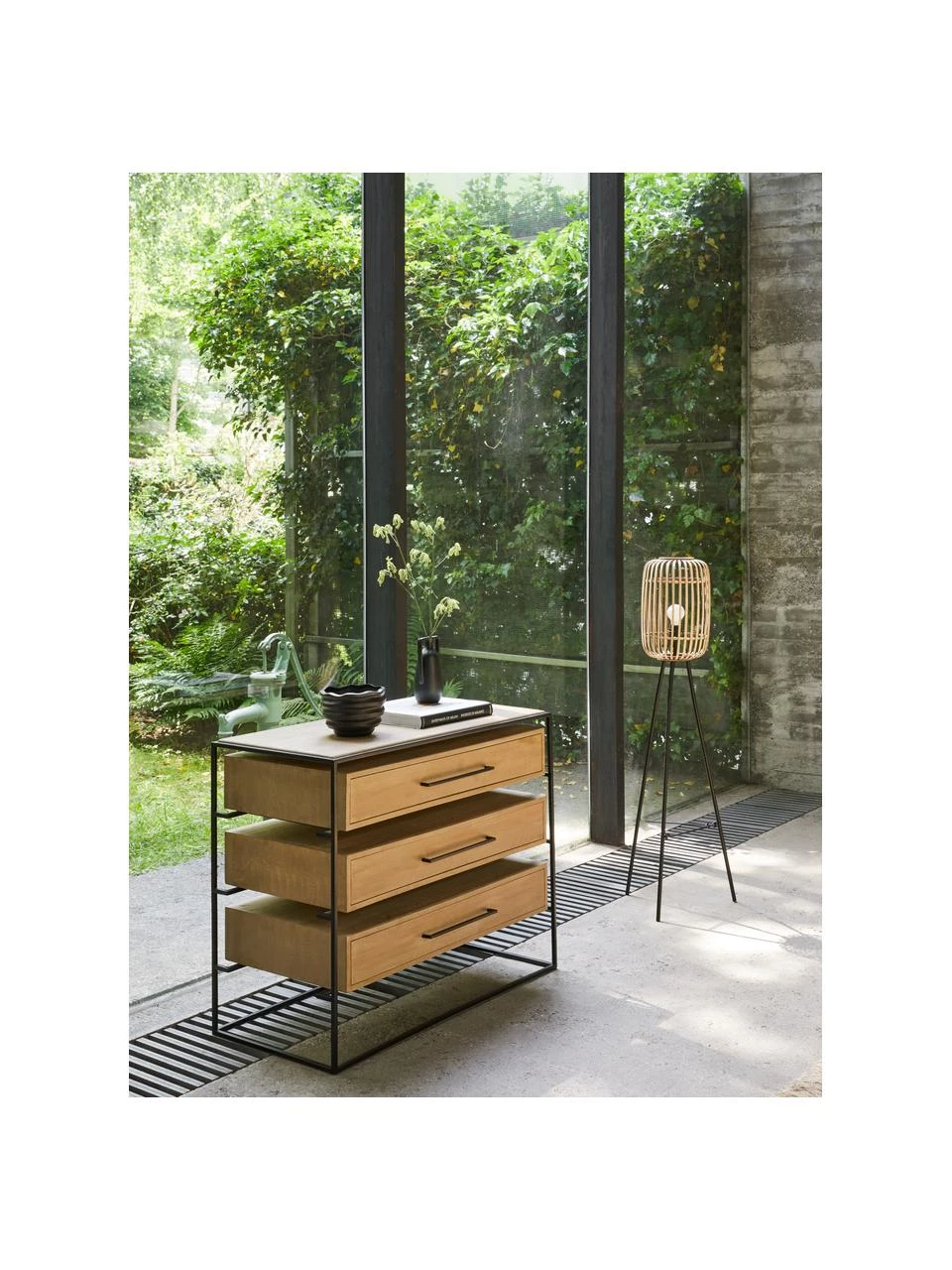 Westwing Collection Schubladenkommode Lyle aus massivem Mangoholz, B 100 x H 82 cm 2 Westwing Collection Schubladenkommode Lyle aus massivem Mangoholz, B 100 x H 82 cm – Bild 2