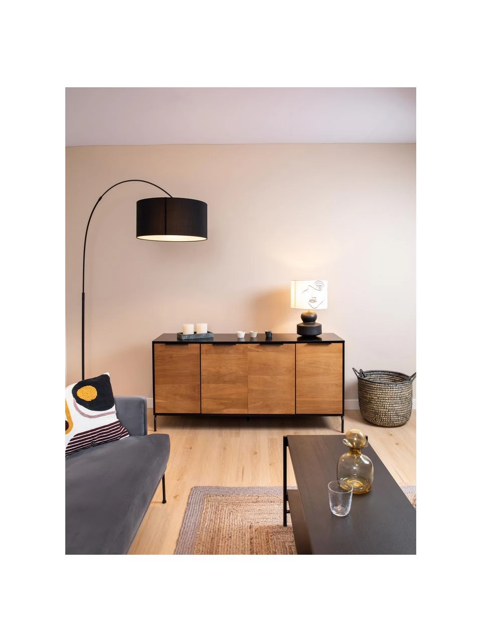 Sideboard Stellar mit Türen aus Eichenholzfurnier, B 165 x H 80 cm 2 Sideboard Stellar mit Türen aus Eichenholzfurnier, B 165 x H 80 cm – Bild 2