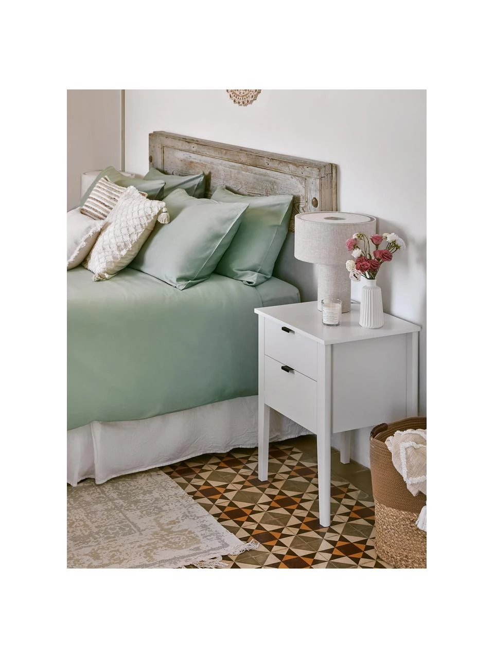 Weißer Nachttisch Sleepy mit Schubladen, B 48 x H 65 cm 2 Weißer Nachttisch Sleepy mit Schubladen, B 48 x H 65 cm – Bild 2